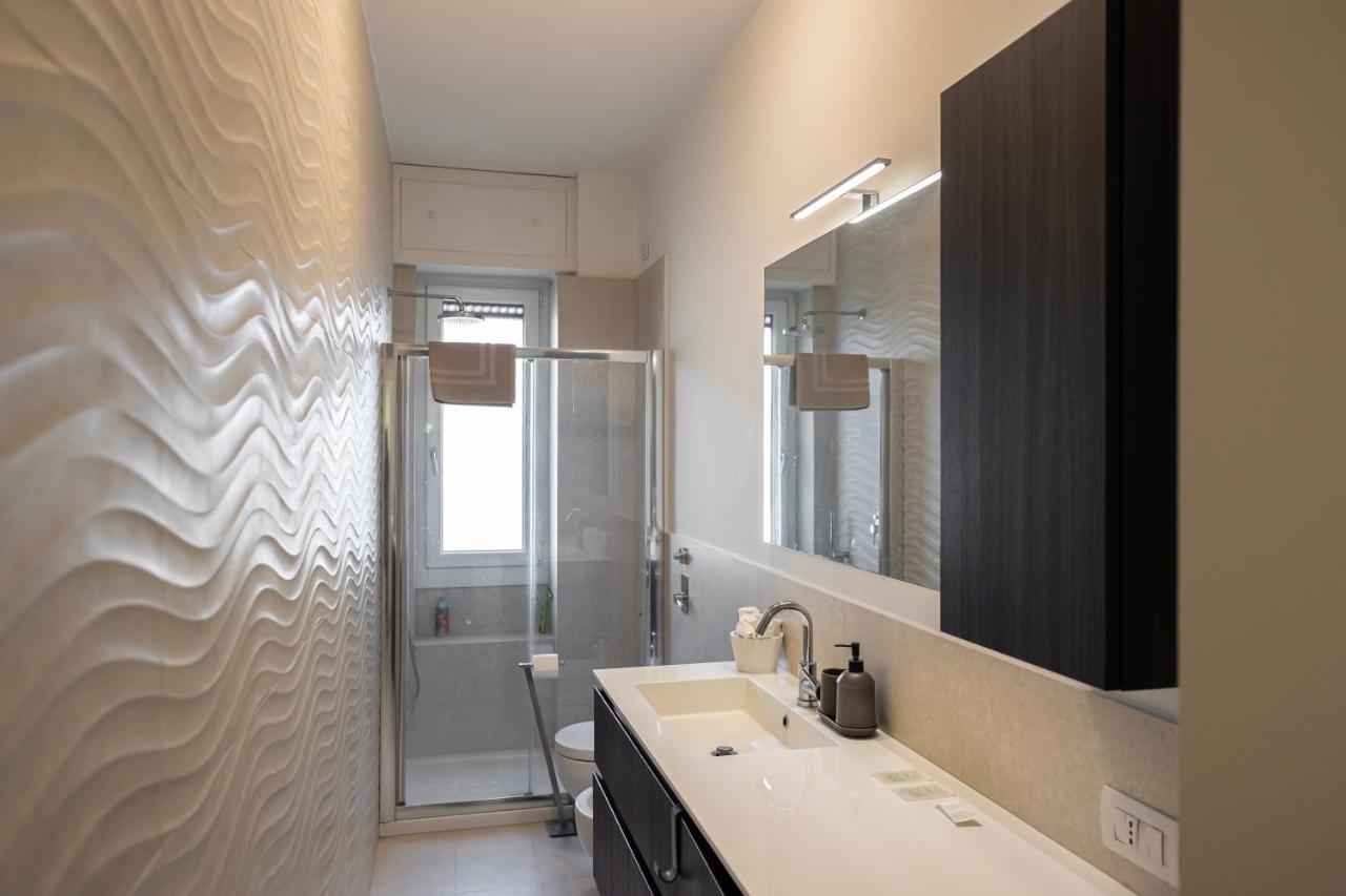 Bilocale Moderno Ed Esclusivo Apartment Milan Exterior photo